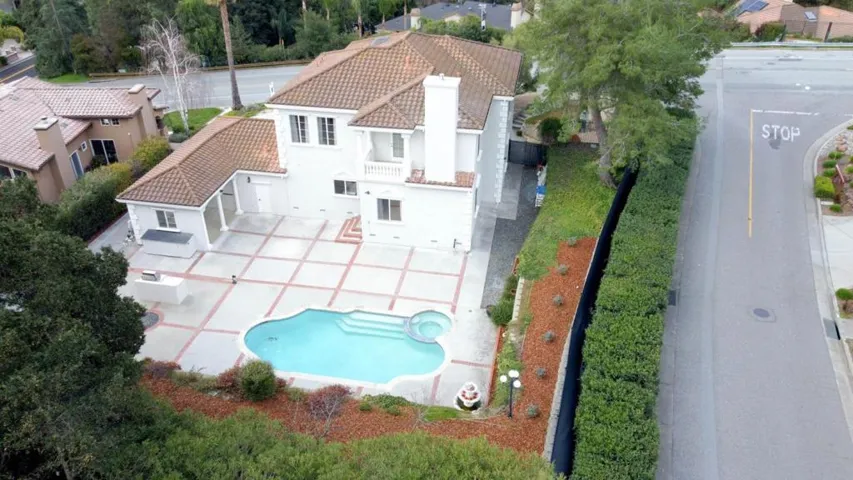 2035 Mantelli Drive, Gilroy, California 95020