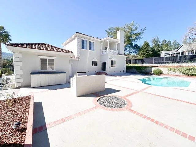 2035 Mantelli Drive, Gilroy, California 95020