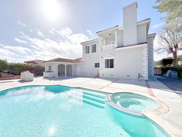 2035 Mantelli Drive, Gilroy, California 95020