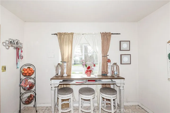 845 Main Street, Livingston, California 95334