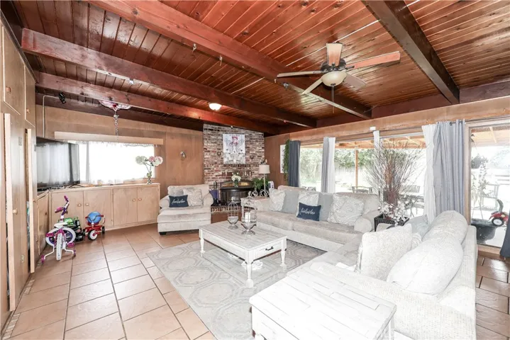 845 Main Street, Livingston, California 95334