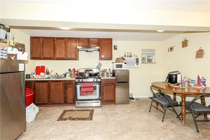 845 Main Street, Livingston, California 95334