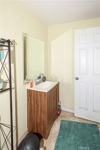 845 Main Street, Livingston, California 95334