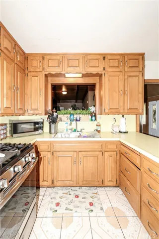 845 Main Street, Livingston, California 95334