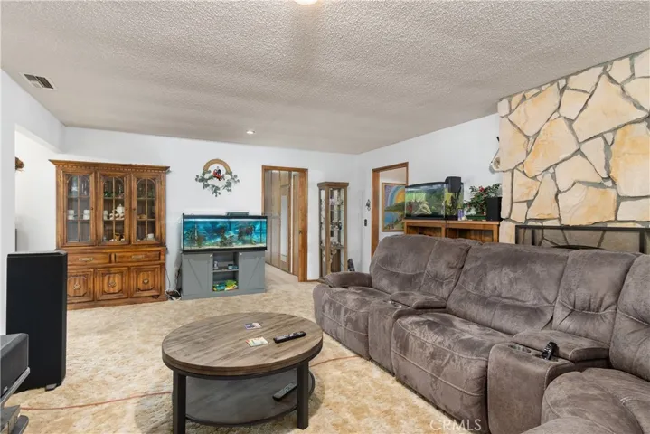 43064 Benjamin Street, Hemet, California 92544