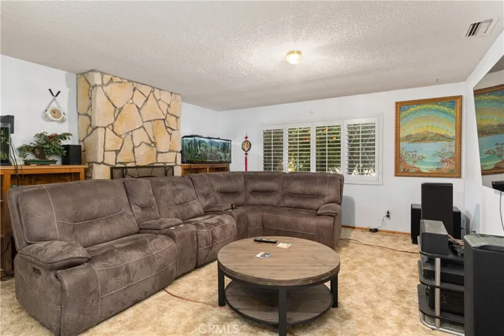 43064 Benjamin Street, Hemet, California 92544