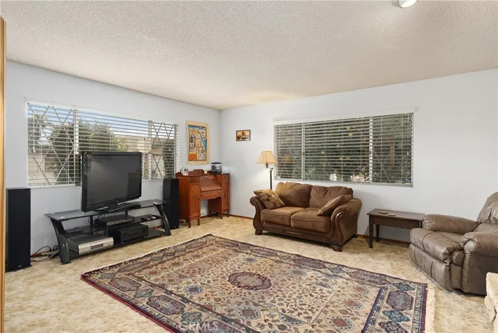 43064 Benjamin Street, Hemet, California 92544
