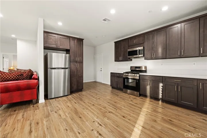 9160 Aspen Avenue, California City, California 93505