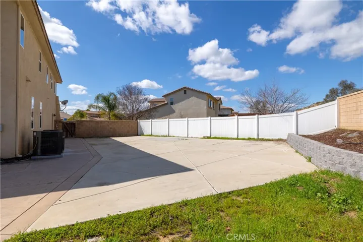 5862 Parkside Drive, Hemet, California 92545