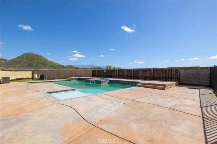 5862 Parkside Drive, Hemet, California 92545