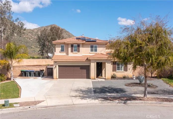 5862 Parkside Drive, Hemet, California 92545