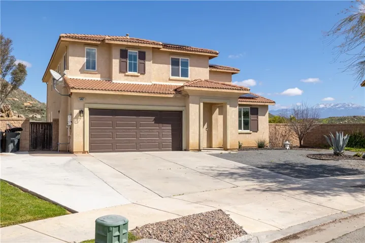 5862 Parkside Drive, Hemet, California 92545
