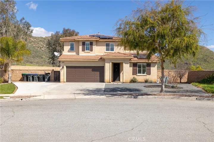 5862 Parkside Drive, Hemet, California 92545