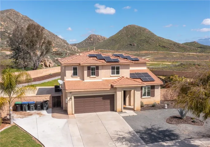 5862 Parkside Drive, Hemet, California 92545