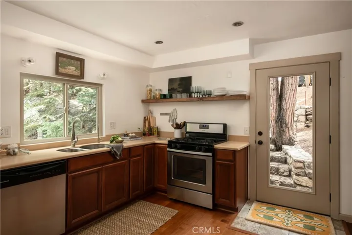 26151 Lake Forest Drive, Twin Peaks, California 92391