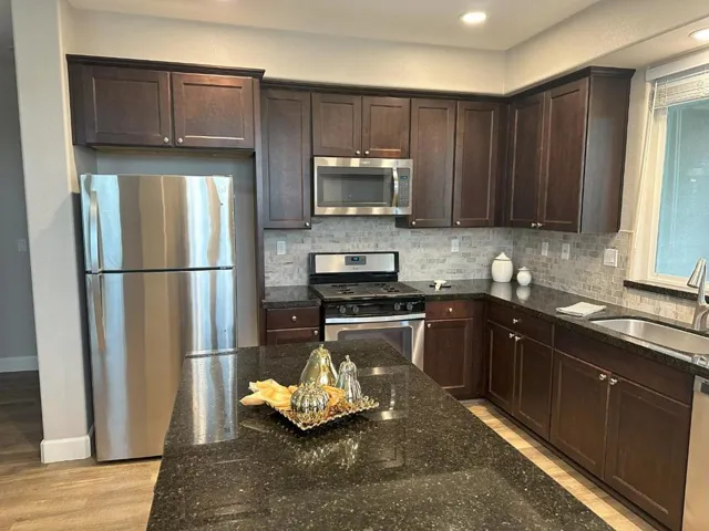 909 Tierney Place, Martinez, California 94553