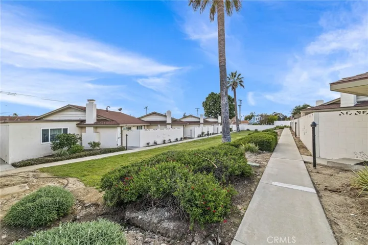 679 S Indian Hill Boulevard D, Claremont, California 91711