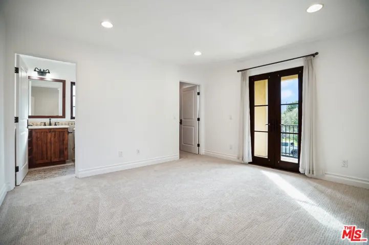 10618 Rountree Road, Los Angeles, California 90064