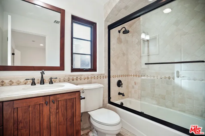 10618 Rountree Road, Los Angeles, California 90064