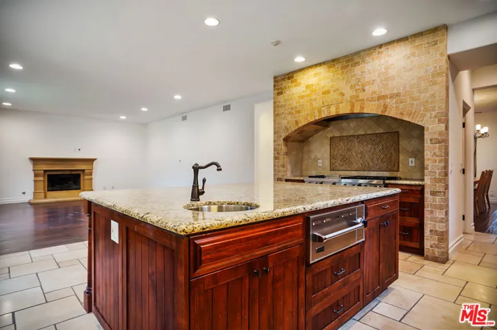 10618 Rountree Road, Los Angeles, California 90064