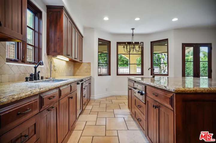 10618 Rountree Road, Los Angeles, California 90064