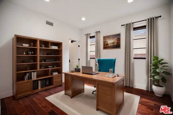 10618 Rountree Road, Los Angeles, California 90064