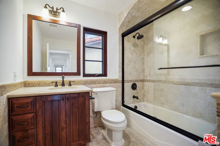10618 Rountree Road, Los Angeles, California 90064