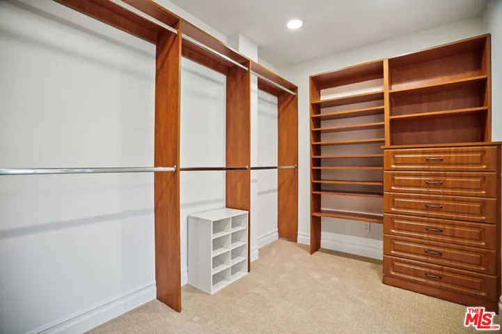 10618 Rountree Road, Los Angeles, California 90064