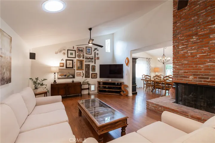 23313 Cohasset Street, West Hills, California 91304