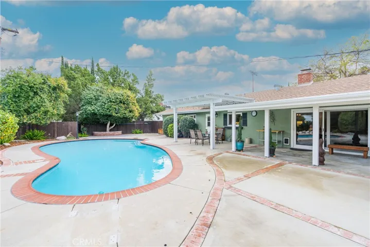 23313 Cohasset Street, West Hills, California 91304
