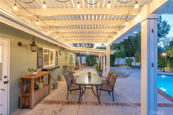 23313 Cohasset Street, West Hills, California 91304