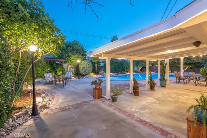 23313 Cohasset Street, West Hills, California 91304