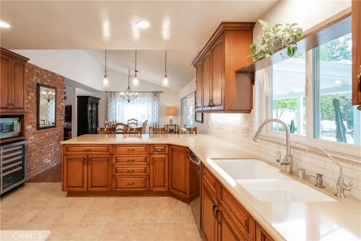 23313 Cohasset Street, West Hills, California 91304