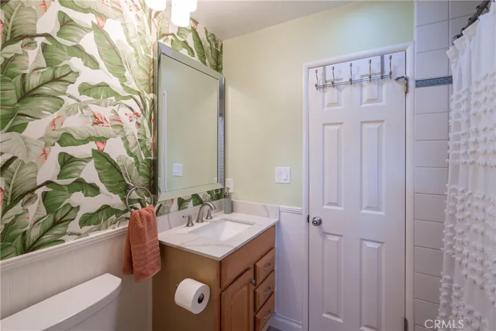 23313 Cohasset Street, West Hills, California 91304