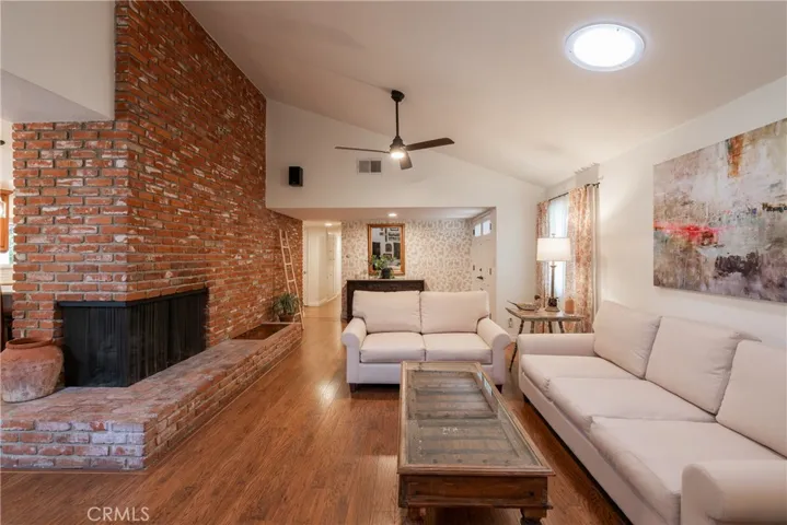 23313 Cohasset Street, West Hills, California 91304
