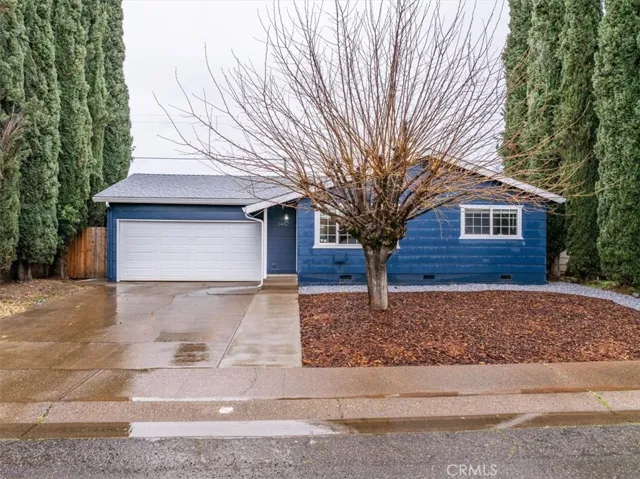 2442 Corona Street, Redding, California 96002