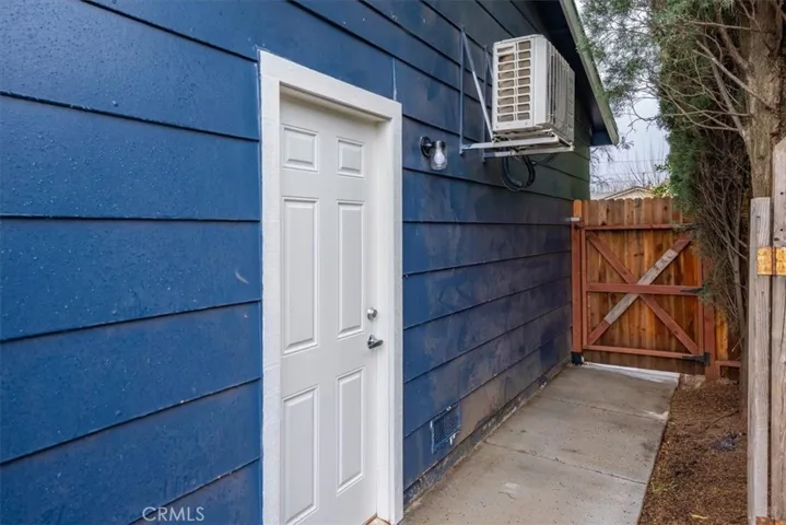 2442 Corona Street, Redding, California 96002