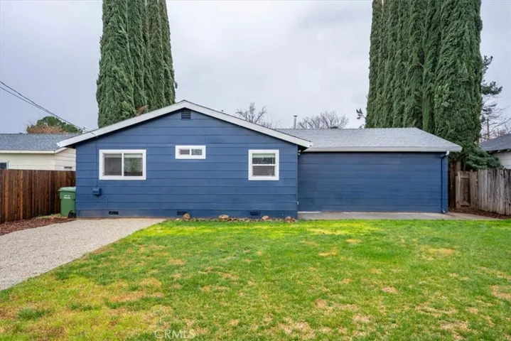 2442 Corona Street, Redding, California 96002