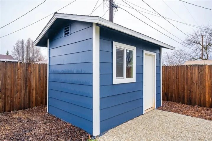 2442 Corona Street, Redding, California 96002