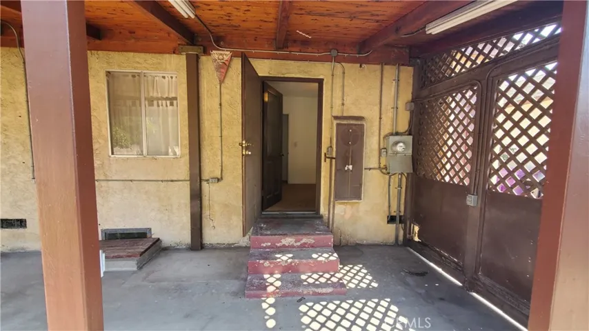 5827 Gaviota Avenue, Long Beach, California 90805