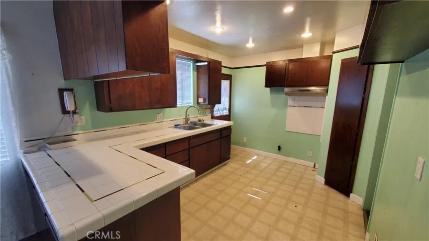 5827 Gaviota Avenue, Long Beach, California 90805