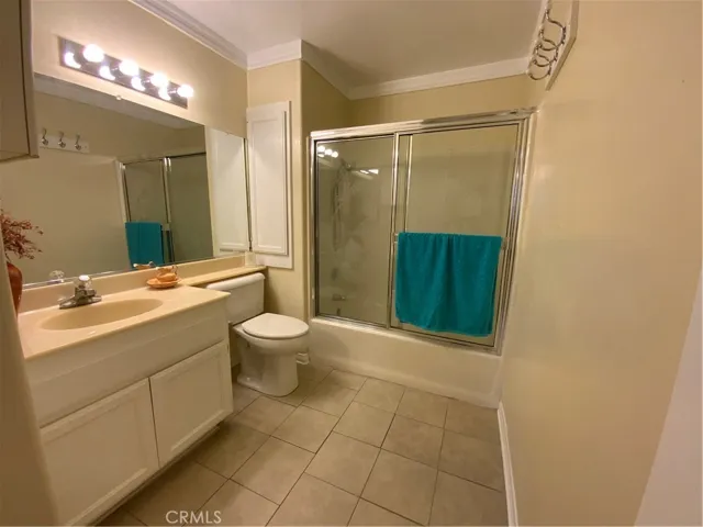 Master Bathroom.
