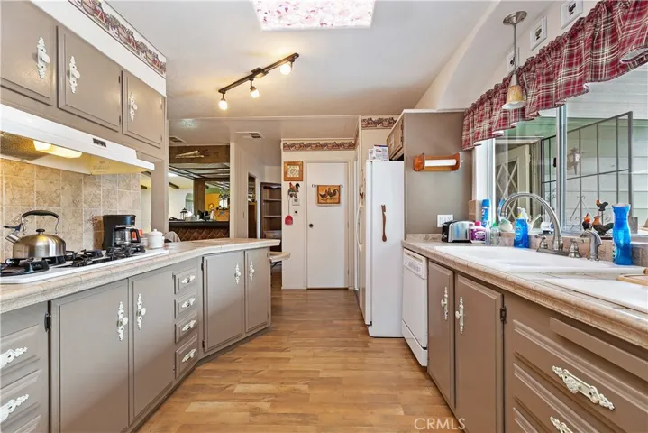 43459 Bos Circle, Hemet, California 92544