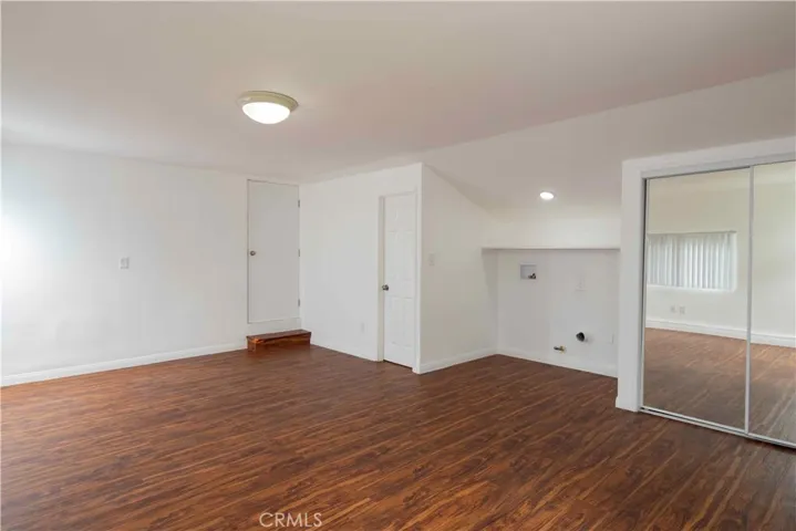 20749 Lull Street, Winnetka, California 91306