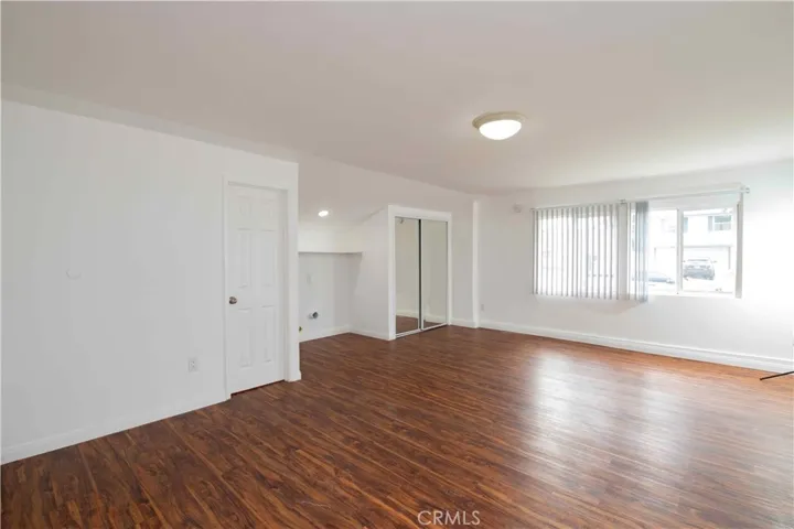 20749 Lull Street, Winnetka, California 91306