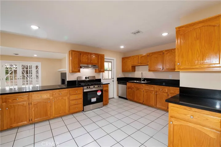20749 Lull Street, Winnetka, California 91306