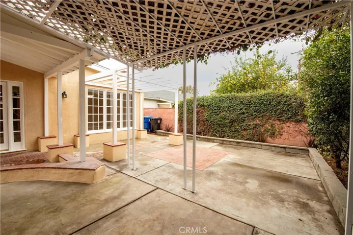 20749 Lull Street, Winnetka, California 91306