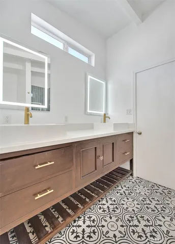 10439 Brookshire Avenue, Downey, California 90241