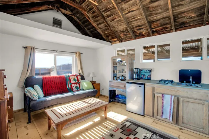 3494 Mojave Road, 29 Palms, California 92277