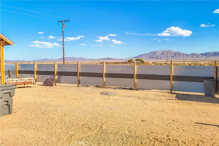 3494 Mojave Road, 29 Palms, California 92277